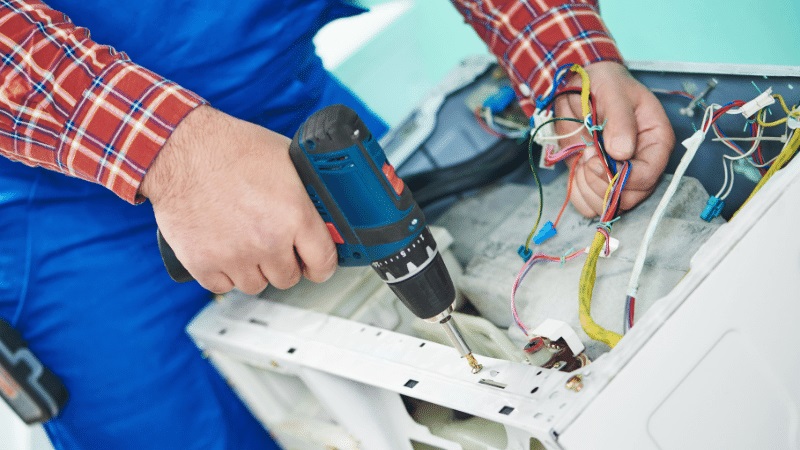 Evren Hitachi servisi orijinal yedek parça kullanımı